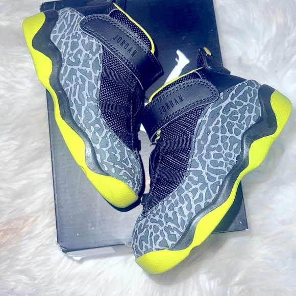 Jordan 6 Rings - Picture 4 of 6